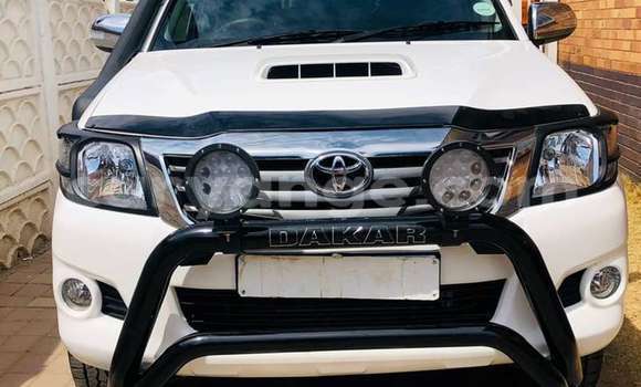 Buy Used Toyota Hilux White Car in Windhoek in Namibia Buy Used Toyota Hilux White Car in Windhoek in Namibia