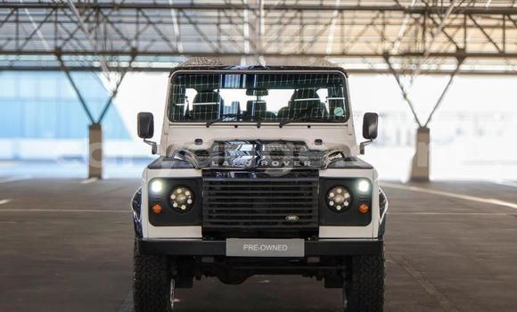 Buy Used Land Rover Defender White Car in Windhoek in Namibia Buy Used Land Rover Defender White Car in Windhoek in Namibia