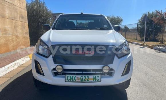 Buy Used Isuzu KB White Car in Gobabis in Omaheke Buy Used Isuzu KB White Car in Gobabis in Omaheke