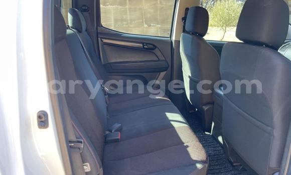 Buy Used Isuzu KB White Car in Gobabis in Omaheke Buy Used Isuzu KB White Car in Gobabis in Omaheke