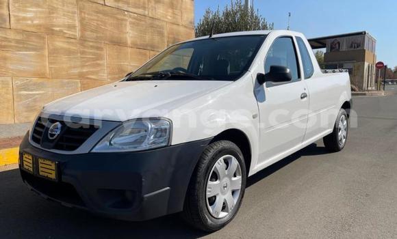 Acheter Occasion Voiture Nissan NP 300 Blanc à Gobabis, Omaheke