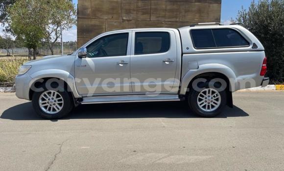 Buy Used Toyota Hilux Silver Car in Gobabis in Omaheke Buy Used Toyota Hilux Silver Car in Gobabis in Omaheke