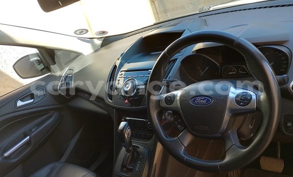 Acheter Occasion Voiture Ford Kuga Blanc à Windhoek, Namibie Acheter Occasion Voiture Ford Kuga Blanc à Windhoek, Namibie