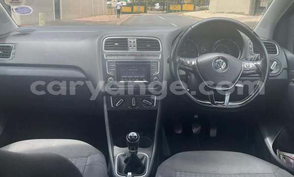 Acheter Occasion Voiture Volkswagen Polo Rouge à Karasburg, Karas Acheter Occasion Voiture Volkswagen Polo Rouge à Karasburg, Karas