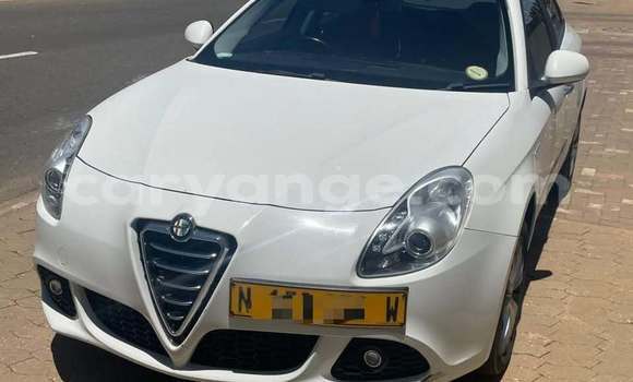 Buy Used Alfa Romeo Giulietta White Car in Import - Dubai in Namibia