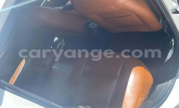 Acheter Occasion Voiture Alfa Romeo Giulietta Blanc à Import - Dubai, Namibie Acheter Occasion Voiture Alfa Romeo Giulietta Blanc à Import - Dubai, Namibie