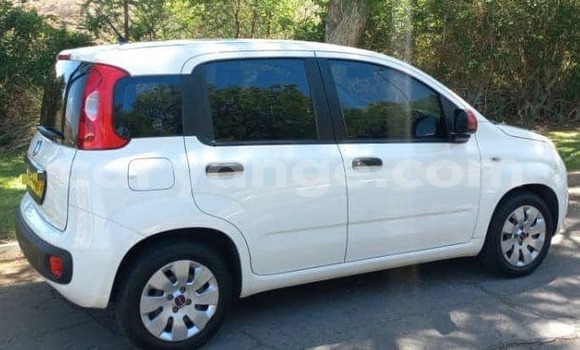 Buy Used Fiat Panda White Car in Henties Bay in Erongo Buy Used Fiat Panda White Car in Henties Bay in Erongo