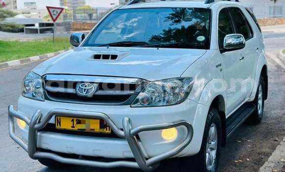 Buy Used Toyota Fortuner White Car in Grootfontein in Namibia