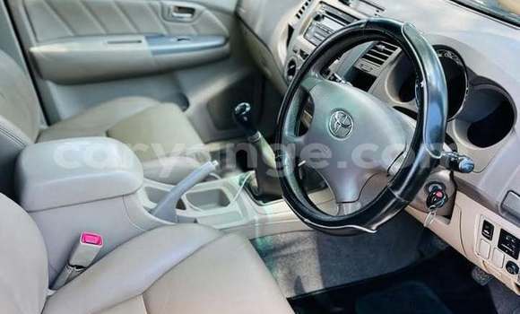 Acheter Occasion Voiture Toyota Fortuner Blanc à Grootfontein, Namibie Acheter Occasion Voiture Toyota Fortuner Blanc à Grootfontein, Namibie