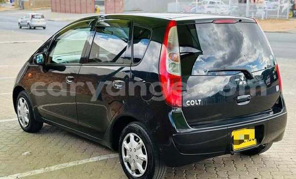 Acheter Occasion Voiture Mitsubishi Colt Noir à Import - Dubai, Namibie Acheter Occasion Voiture Mitsubishi Colt Noir à Import - Dubai, Namibie