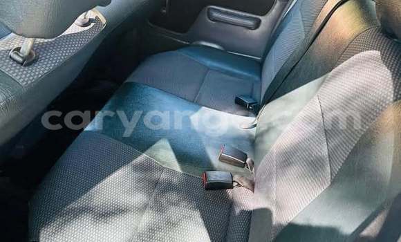 Acheter Occasion Voiture Nissan Hardbody Blanc à Grootfontein, Namibie Acheter Occasion Voiture Nissan Hardbody Blanc à Grootfontein, Namibie