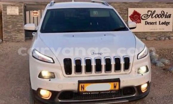 Acheter Occasion Voiture Jeep Cherokee Blanc à Import - Dubai, Namibie Acheter Occasion Voiture Jeep Cherokee Blanc à Import - Dubai, Namibie