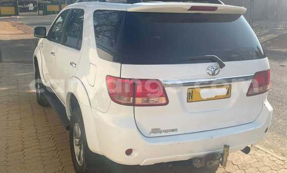 Acheter Occasion Voiture Toyota Hilux Blanc à Henties Bay, Erongo Acheter Occasion Voiture Toyota Hilux Blanc à Henties Bay, Erongo