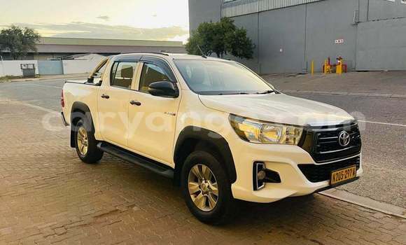 Buy Used Toyota Hilux White Car in Henties Bay in Erongo Buy Used Toyota Hilux White Car in Henties Bay in Erongo