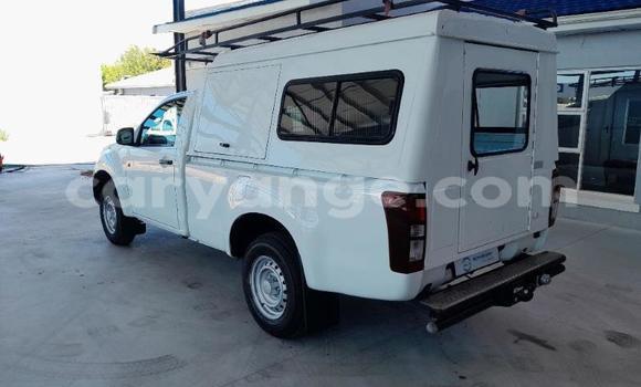Buy Used Isuzu KB White Car in Windhoek in Namibia Buy Used Isuzu KB White Car in Windhoek in Namibia