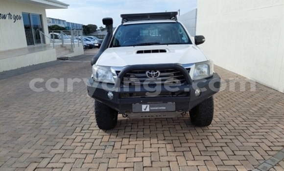 Buy Used Toyota Hilux White Car in Windhoek in Namibia Buy Used Toyota Hilux White Car in Windhoek in Namibia