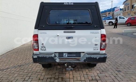 Buy Used Toyota Hilux White Car in Windhoek in Namibia Buy Used Toyota Hilux White Car in Windhoek in Namibia