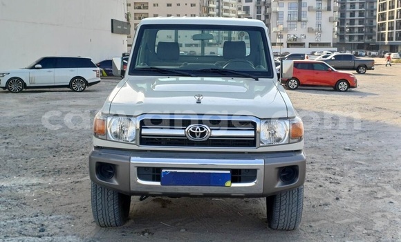 Buy Used Toyota Land Cruiser White Car in Windhoek in Namibia Buy Used Toyota Land Cruiser White Car in Windhoek in Namibia