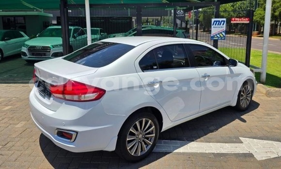 Buy Used Suzuki Ciaz White Car in Windhoek in Namibia Buy Used Suzuki Ciaz White Car in Windhoek in Namibia