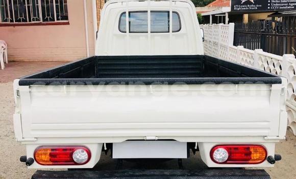 Buy Used Hyundai H1 White Car in Gobabis in Omaheke Buy Used Hyundai H1 White Car in Gobabis in Omaheke