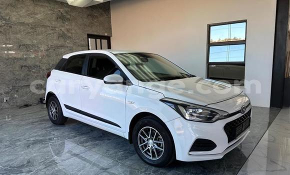 Buy Used Hyundai I20 White Car in Gobabis in Omaheke