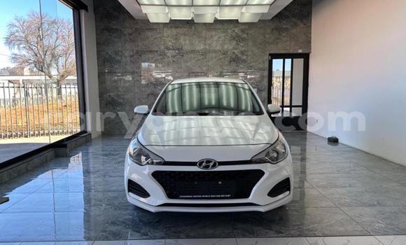 Buy Used Hyundai I20 White Car in Gobabis in Omaheke Buy Used Hyundai I20 White Car in Gobabis in Omaheke