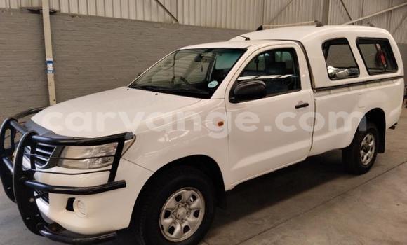 Buy Used Toyota Hilux White Car in Gobabis in Omaheke Buy Used Toyota Hilux White Car in Gobabis in Omaheke