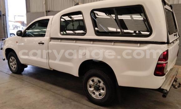 Buy Used Toyota Hilux White Car in Gobabis in Omaheke Buy Used Toyota Hilux White Car in Gobabis in Omaheke