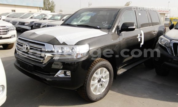 Acheter Import Voiture Toyota Land Cruiser Noir à Import - Dubai, Namibie Acheter Import Voiture Toyota Land Cruiser Noir à Import - Dubai, Namibie