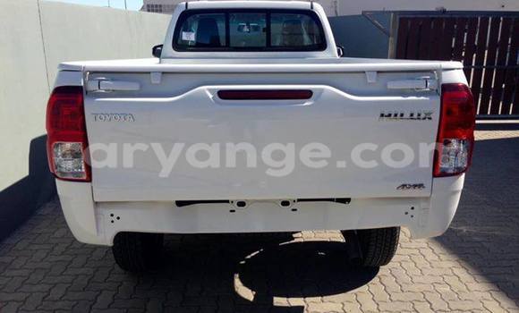 Buy Used Toyota 4Runner White Car in Swakopmund in Namibia Buy Used Toyota 4Runner White Car in Swakopmund in Namibia