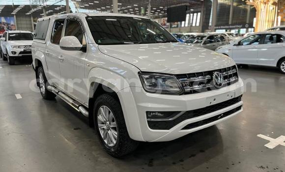 Buy Used Volkswagen Amarok White Car in Windhoek in Namibia Buy Used Volkswagen Amarok White Car in Windhoek in Namibia