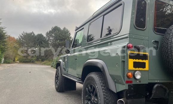Buy Used Land Rover Defender Green Car in Windhoek in Namibia Buy Used Land Rover Defender Green Car in Windhoek in Namibia