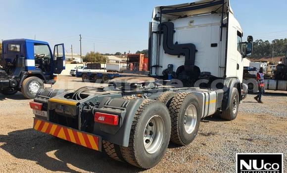 Acheter Occasion Utilitaire Scania R420 Blanc à Windhoek, Namibie Acheter Occasion Utilitaire Scania R420 Blanc à Windhoek, Namibie
