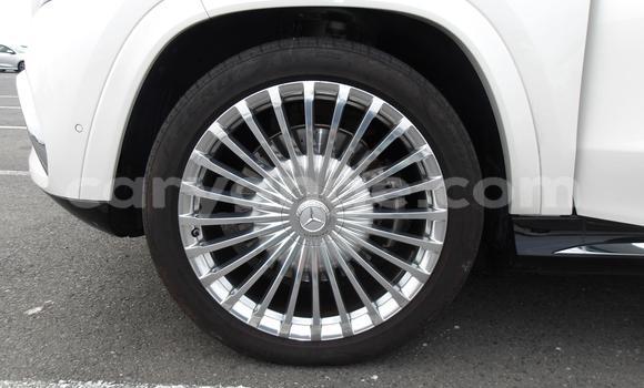 Acheter Occasion Voiture Mercedes-Benz Maybach S-klasse Blanc à Windhoek, Namibie Acheter Occasion Voiture Mercedes-Benz Maybach S-klasse Blanc à Windhoek, Namibie