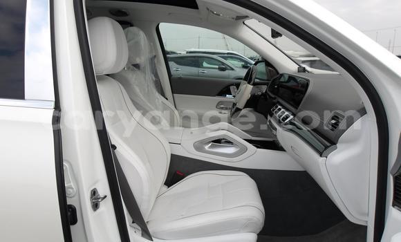 Acheter Occasion Voiture Mercedes-Benz Maybach S-klasse Blanc à Windhoek, Namibie Acheter Occasion Voiture Mercedes-Benz Maybach S-klasse Blanc à Windhoek, Namibie