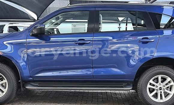 Buy Used Isuzu MU-X Blue Car in Gobabis in Omaheke Buy Used Isuzu MU-X Blue Car in Gobabis in Omaheke