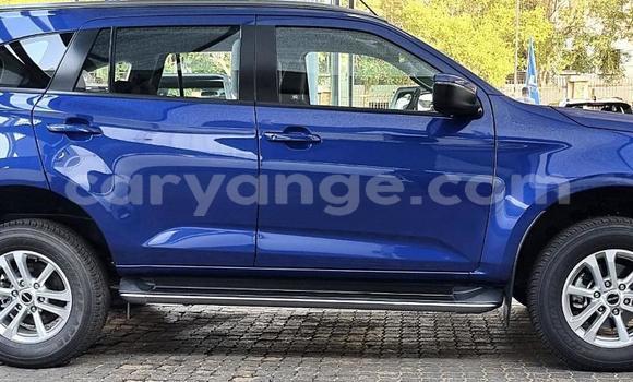 Buy Used Isuzu MU-X Blue Car in Gobabis in Omaheke Buy Used Isuzu MU-X Blue Car in Gobabis in Omaheke