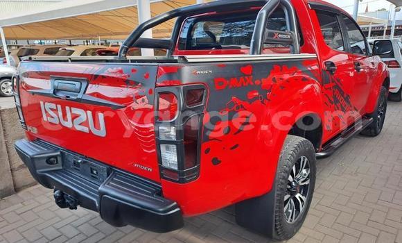 Acheter Occasion Voiture Isuzu KB Rouge à Gobabis, Omaheke Acheter Occasion Voiture Isuzu KB Rouge à Gobabis, Omaheke