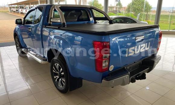 Buy Used Isuzu KB Blue Car in Gobabis in Omaheke Buy Used Isuzu KB Blue Car in Gobabis in Omaheke