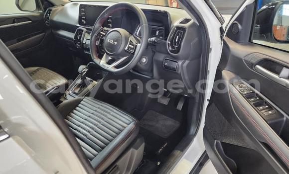 Acheter Occasion Voiture Kia Sorento Blanc à Gobabis, Omaheke Acheter Occasion Voiture Kia Sorento Blanc à Gobabis, Omaheke