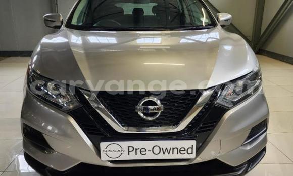Buy Used Nissan Qashqai Silver Car in Gobabis in Omaheke Buy Used Nissan Qashqai Silver Car in Gobabis in Omaheke