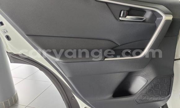 Acheter Occasion Voiture Toyota RAV4 Blanc à Gobabis, Omaheke Acheter Occasion Voiture Toyota RAV4 Blanc à Gobabis, Omaheke