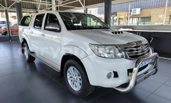 Acheter Occasion Voiture Toyota Hilux Blanc à Gobabis, Omaheke Acheter Occasion Voiture Toyota Hilux Blanc à Gobabis, Omaheke