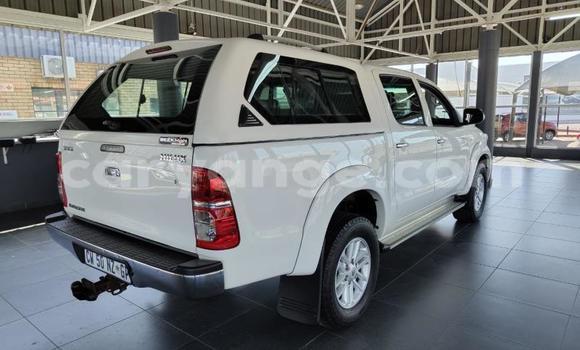 Acheter Occasion Voiture Toyota Hilux Blanc à Gobabis, Omaheke Acheter Occasion Voiture Toyota Hilux Blanc à Gobabis, Omaheke