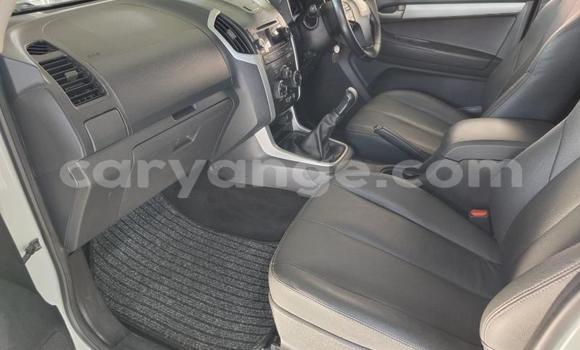 Acheter Occasion Voiture Isuzu KB Blanc à Gobabis, Omaheke Acheter Occasion Voiture Isuzu KB Blanc à Gobabis, Omaheke