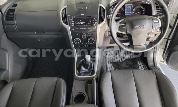 Acheter Occasion Voiture Isuzu KB Blanc à Gobabis, Omaheke Acheter Occasion Voiture Isuzu KB Blanc à Gobabis, Omaheke
