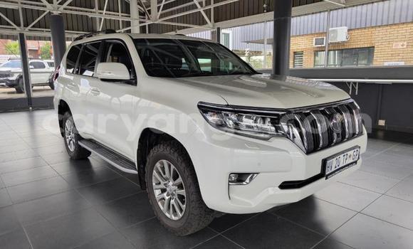 Acheter Occasion Voiture Toyota Land Cruiser Prado Blanc à Gobabis, Omaheke Acheter Occasion Voiture Toyota Land Cruiser Prado Blanc à Gobabis, Omaheke