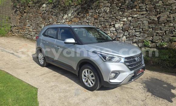 Buy Used Hyundai Creta Silver Car in Windhoek in Namibia