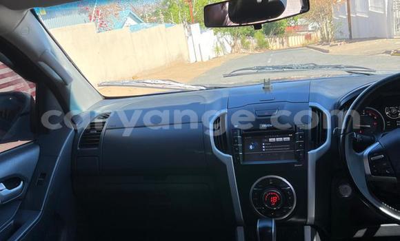 Buy Used Isuzu D–MAX Blue Car in Windhoek in Namibia Buy Used Isuzu D–MAX Blue Car in Windhoek in Namibia