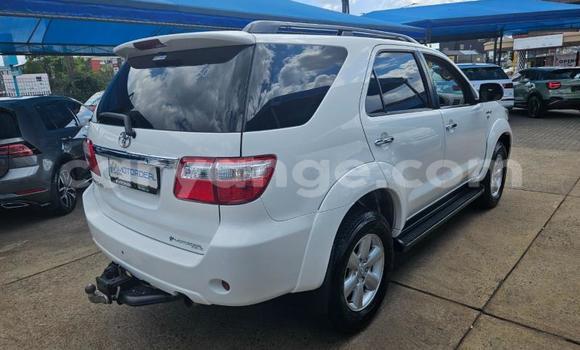 Buy Used Toyota Fortuner White Car in Windhoek in Namibia Buy Used Toyota Fortuner White Car in Windhoek in Namibia